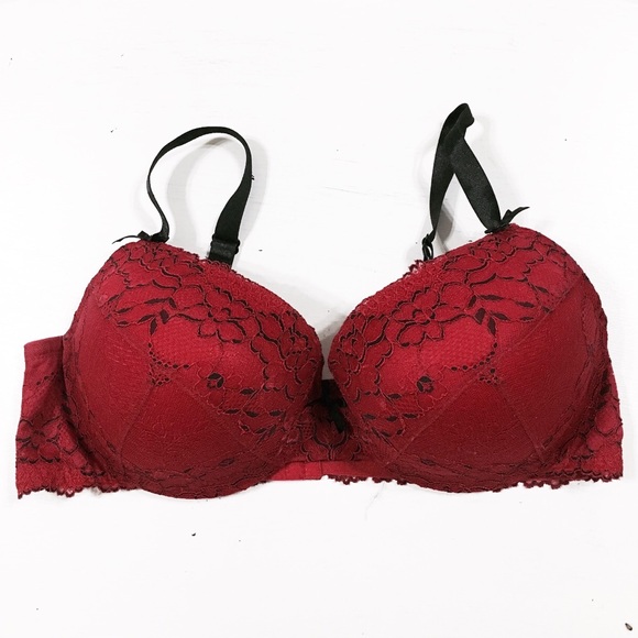 torrid Other - Torrid sz 40DDD red & black lace bra